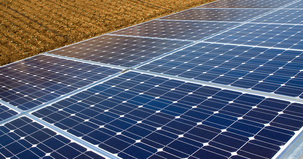 Centrales solaires au sol et ombrires: 107 nouveaux projets laurats
