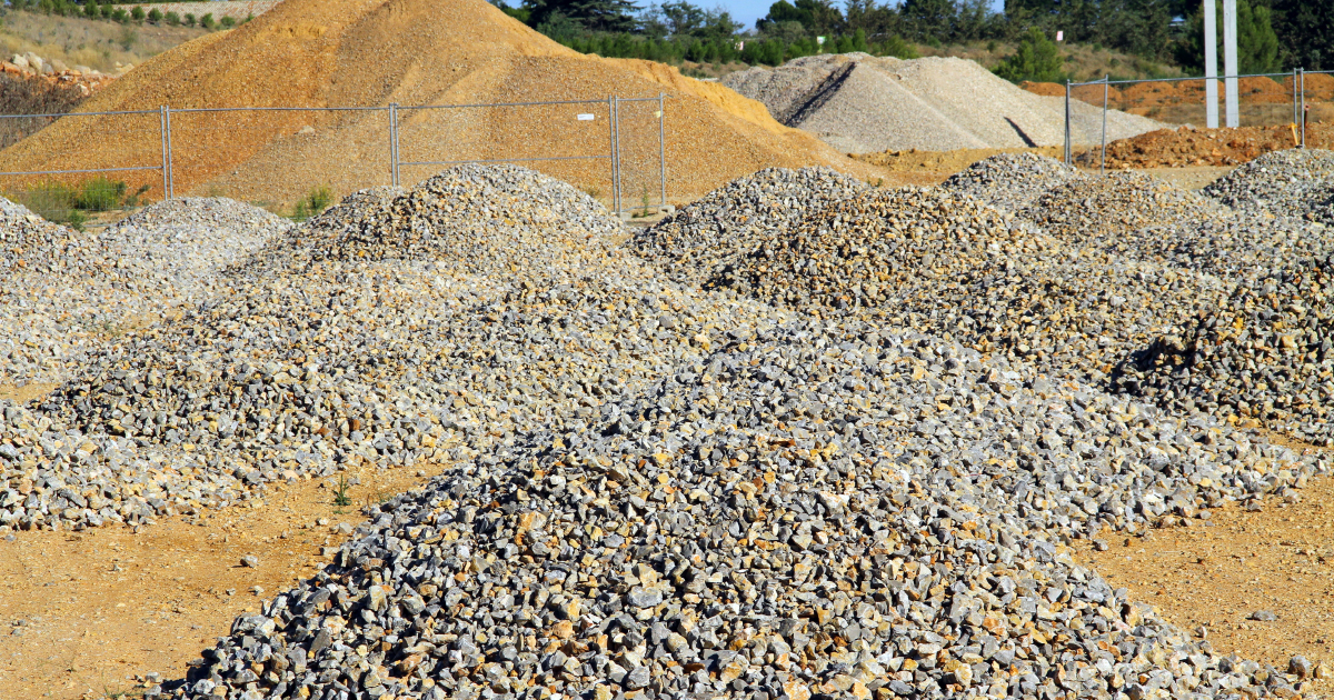 Construction : des recommandations pour encourager l'emploi de matières premières issues de déchets