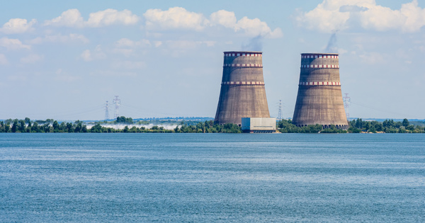 Risque nucléaire en Ukraine : le bombardement de la centrale de Zaporijjia soulève l'inquiétude