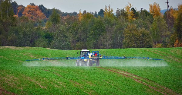 Pesticides�: une commission d'enqu�te dresse le bilan d'une ��d�cennie presque perdue��