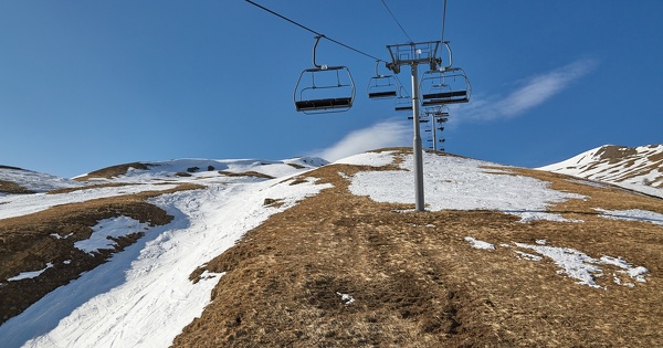 L'adaptation des stations de ski, une urgence selon la Cour des comptes