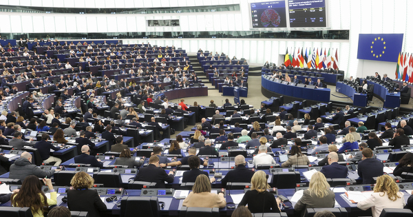 Loi Omnibus�: des d�lais en guise de compromis