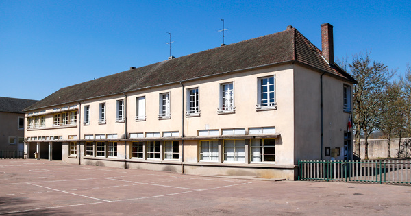 Les ONG et les syndicats se mobilisent pour adapter et rénover les bâtiments scolaires 