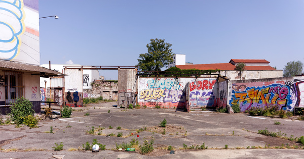 Fonds friches�: un recentrage s'impose, selon la Cour des comptes