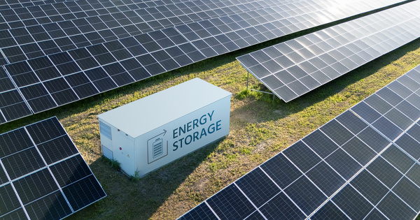 Prix n�gatifs�: la CRE veut exp�rimenter un m�canisme de soutien incitant � l'hybridation solaire-batteries