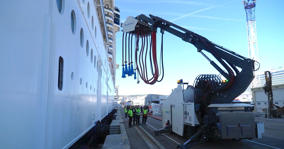 Le port de Marseille Fos accélère sur le branchement électrique des navires