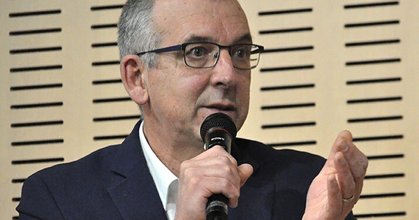 Thierry Burlot est r��lu pr�sident du comit� de bassin Loire-Bretagne