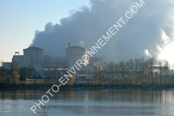 Photo Centrale nucléaire sur les bords de Loire