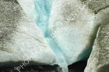 Photo Ruissellement d'eau sur un glacier (canada)