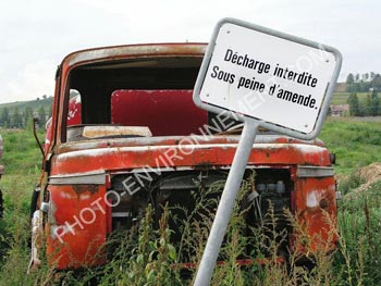 Photo Camion hors d'usage malgr dcharge interdite